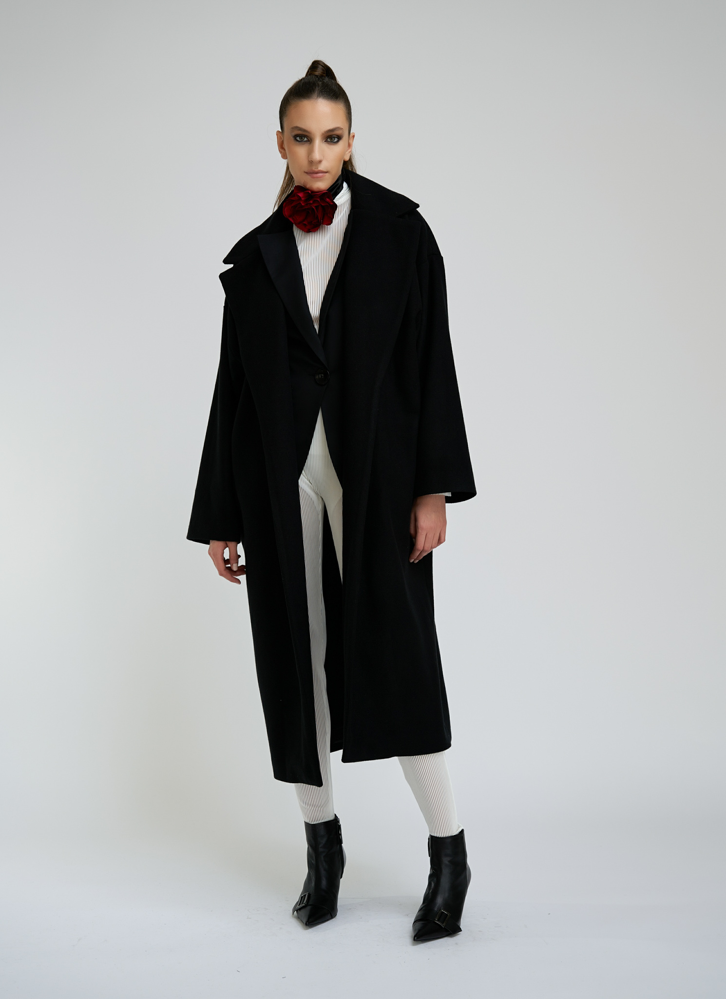 Palton oversized negru din lana COLTRA